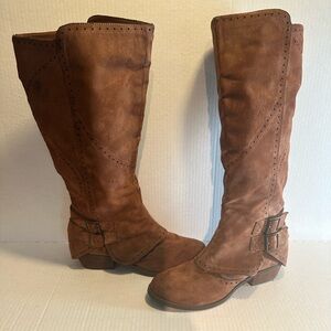 Not Rated Tan Heeled Boots